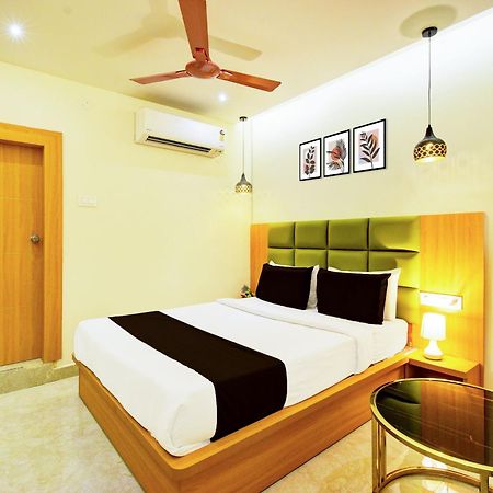 Hotel O Svs Suites Luxury Rooms Trimulgherry Exterior photo